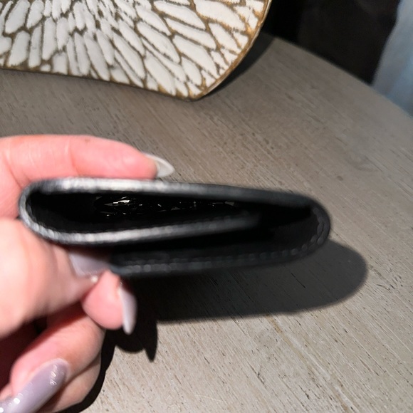 Louis Vuitton 6 key case - Picture 6 of 8